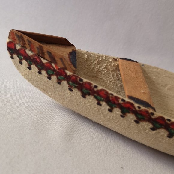 Lovely Vintage Handmade and Hand-painted Canoe with Paddle, San Pablo Peru 1993 - Picture 4 of 5